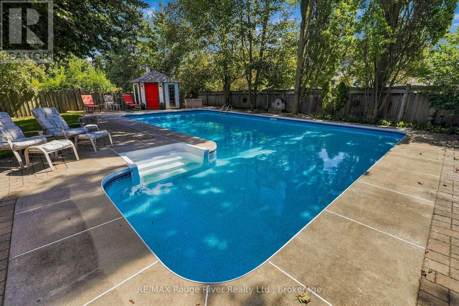 7 LYNDHURST CRESCENT - Image 47