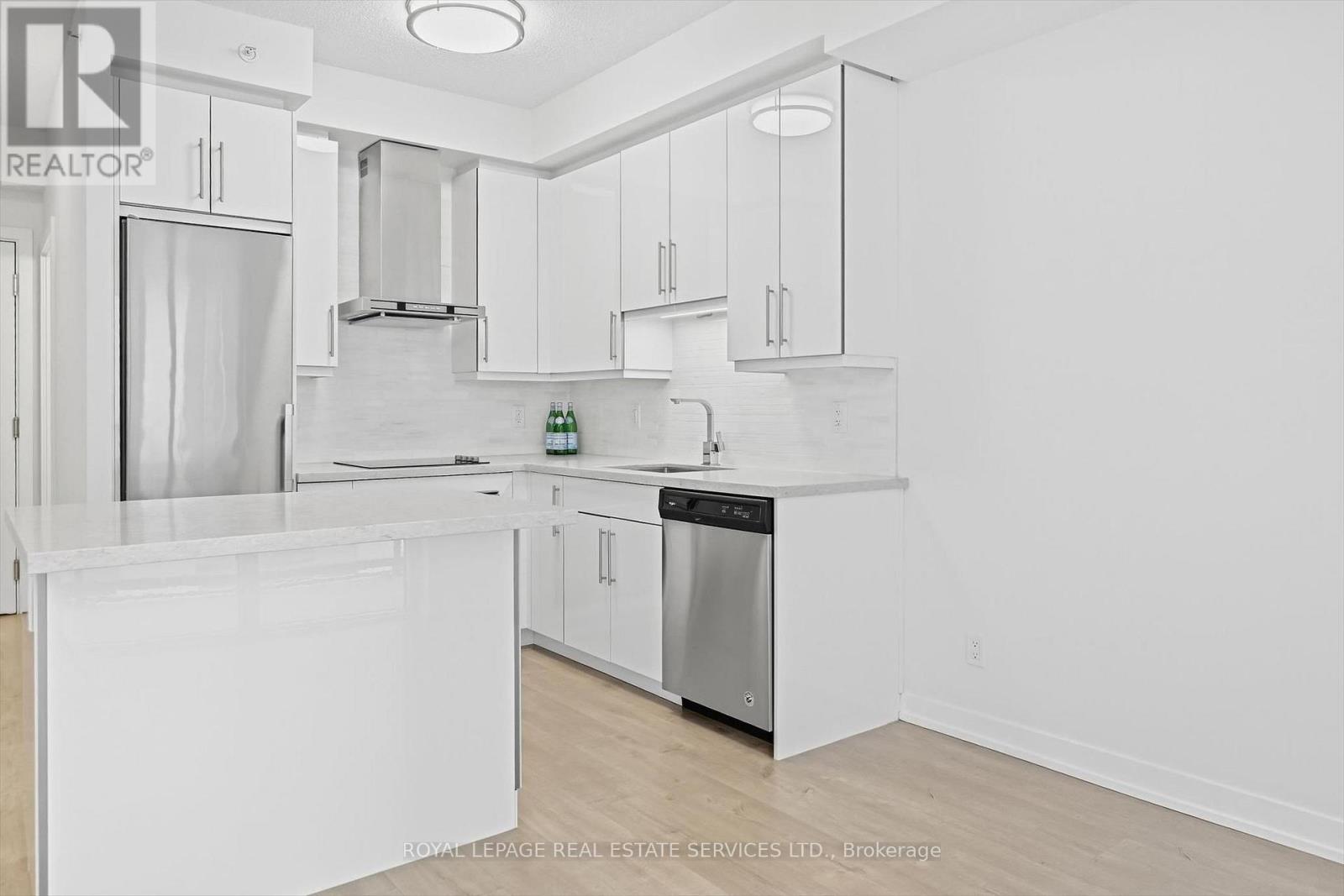 #1410 2087 FAIRVIEW STREET - Image 31