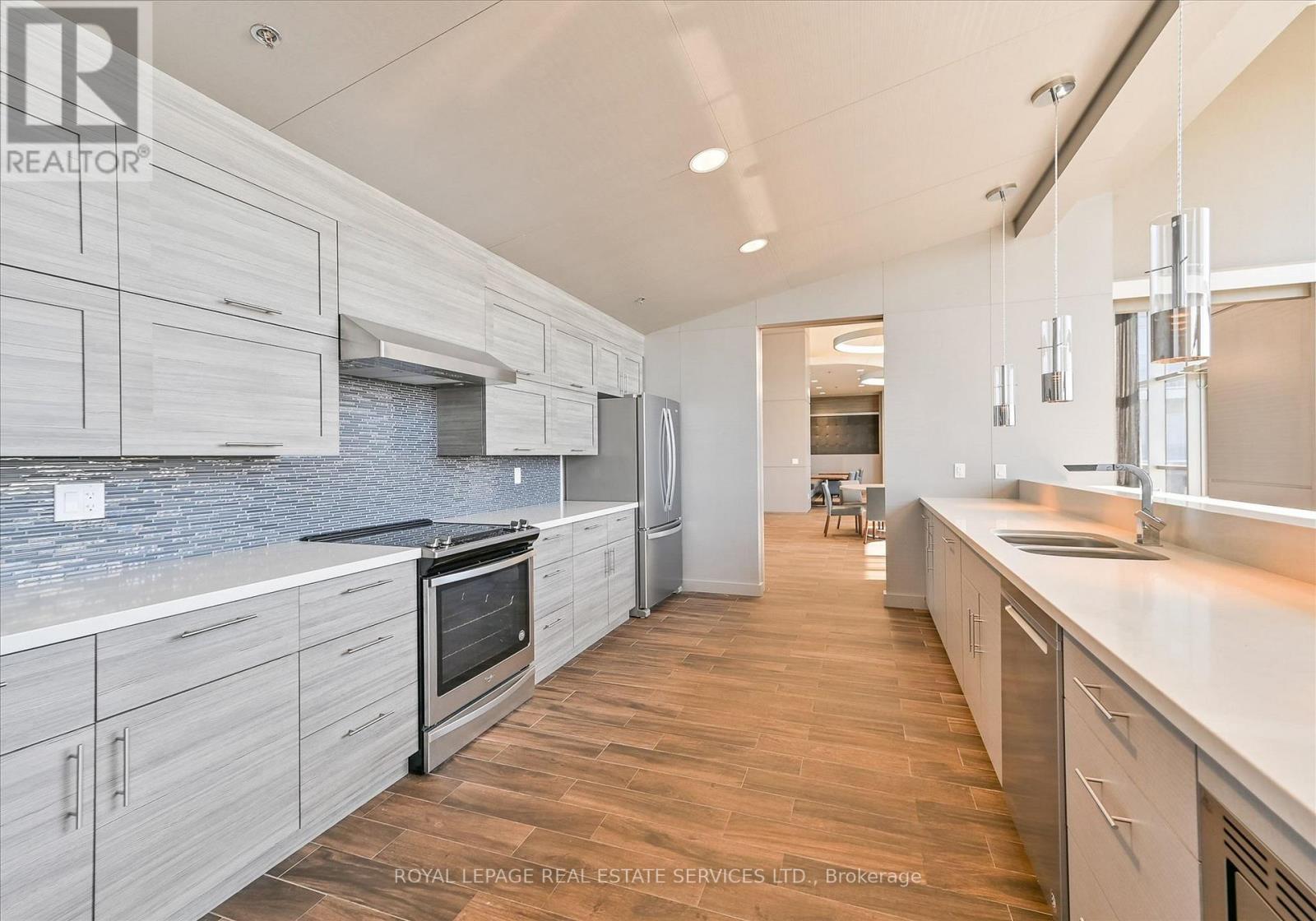 #1410 2087 FAIRVIEW STREET - Image 39