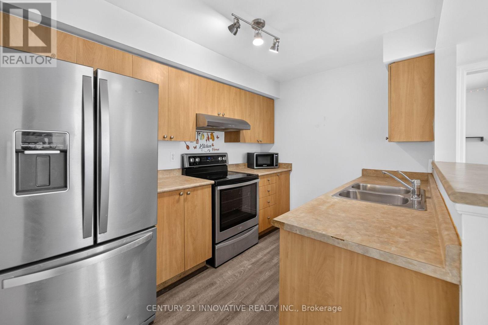 #54 4620 GUILDWOOD WAY - 16