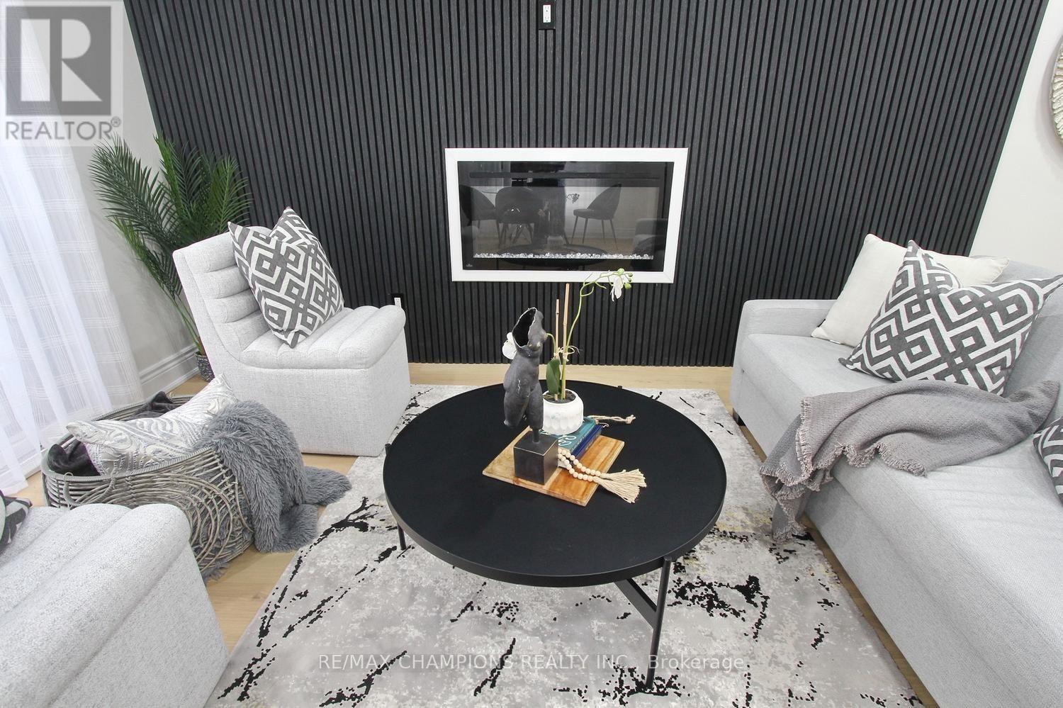16 GLENCAIRN SQUARE - 10