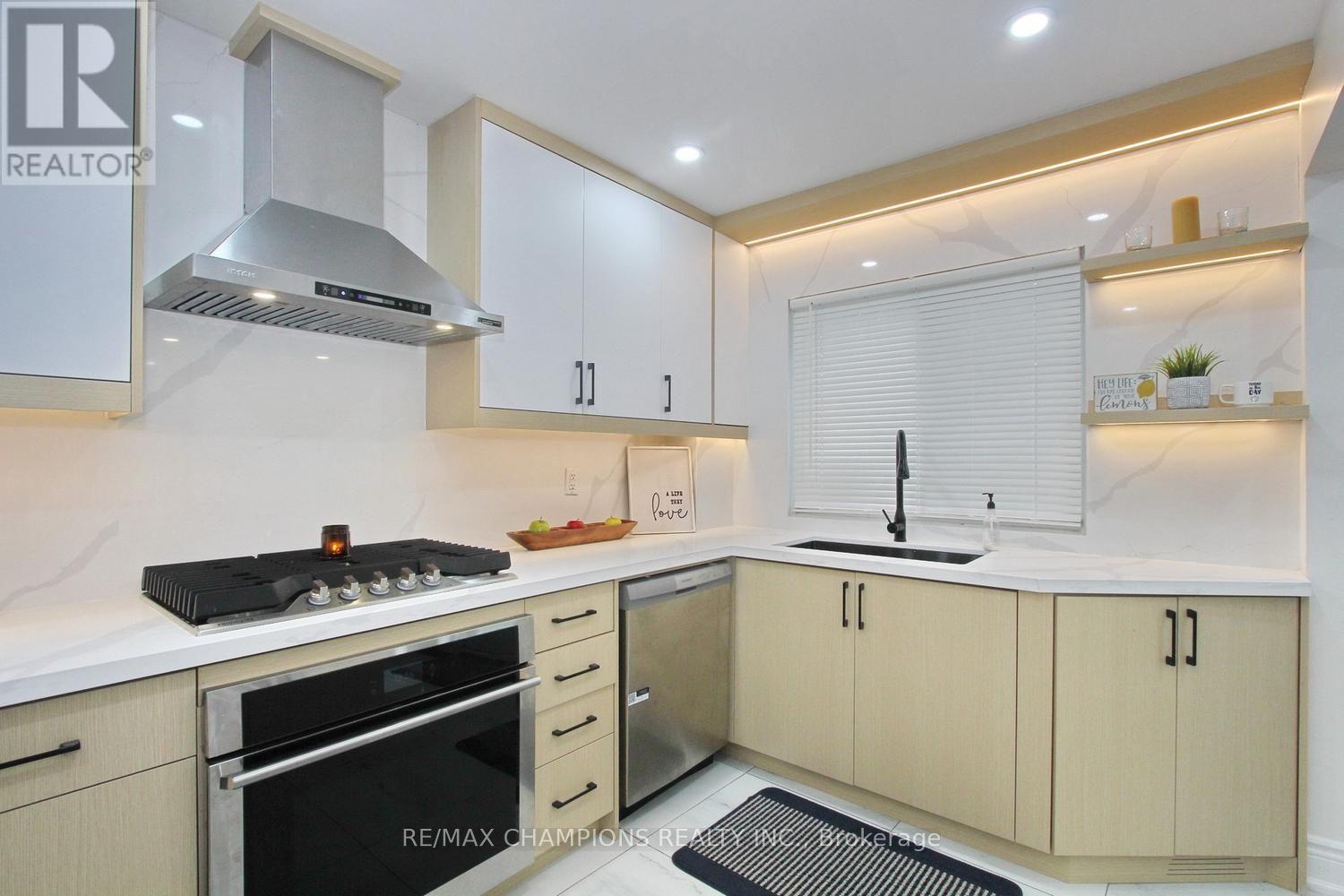 16 GLENCAIRN SQUARE - Image 19