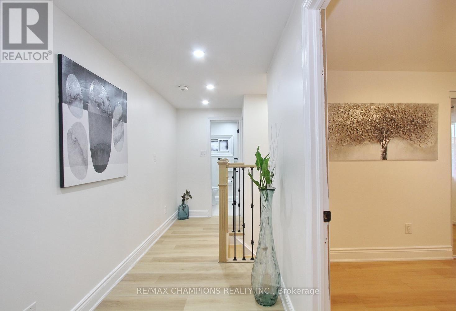 16 GLENCAIRN SQUARE - 27