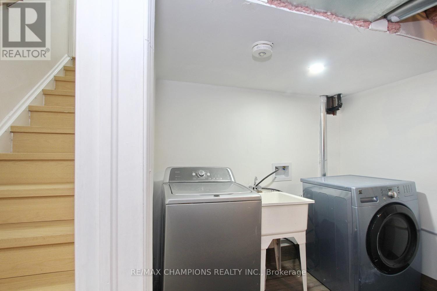 16 GLENCAIRN SQUARE - 45