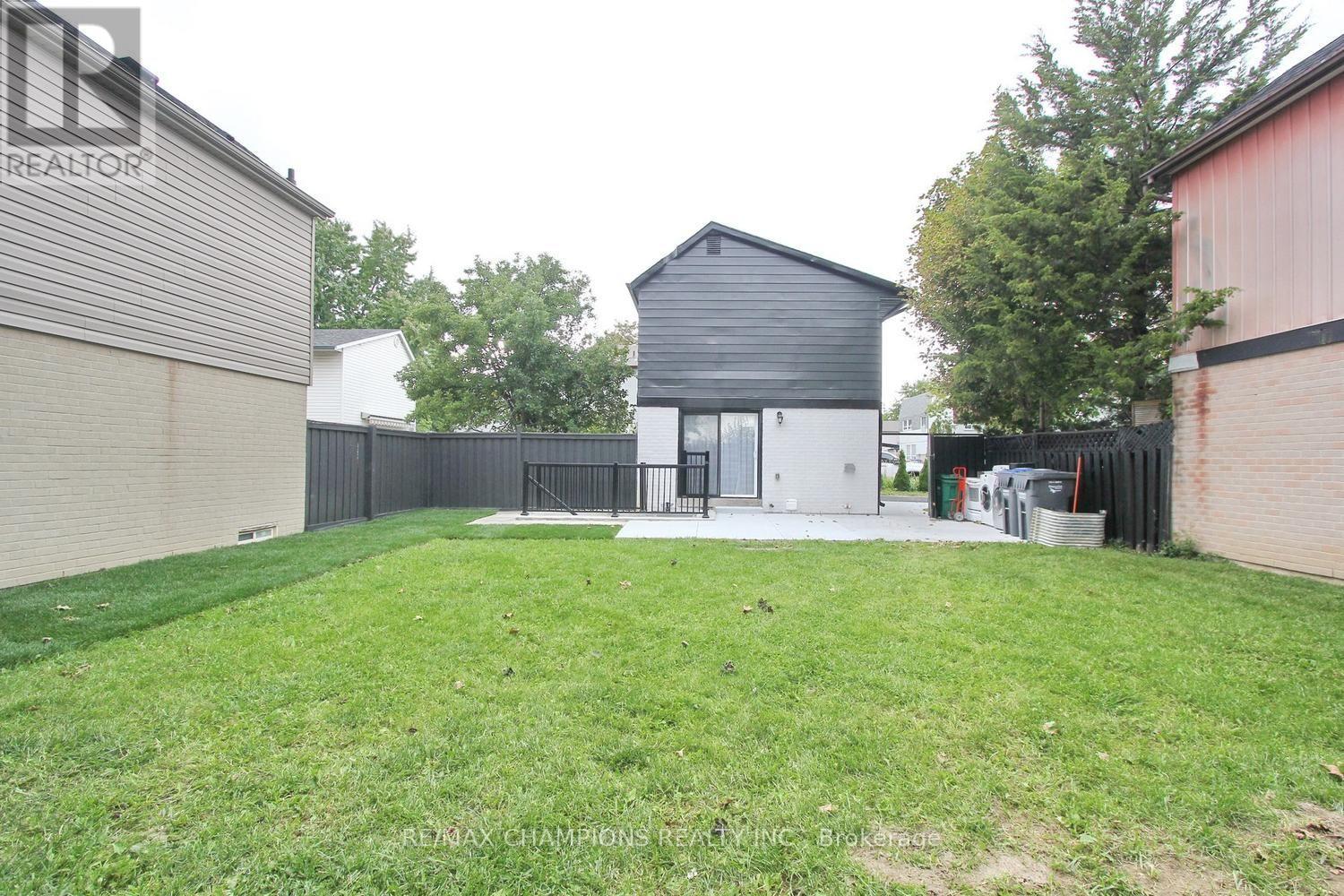 16 GLENCAIRN SQUARE - Image 48