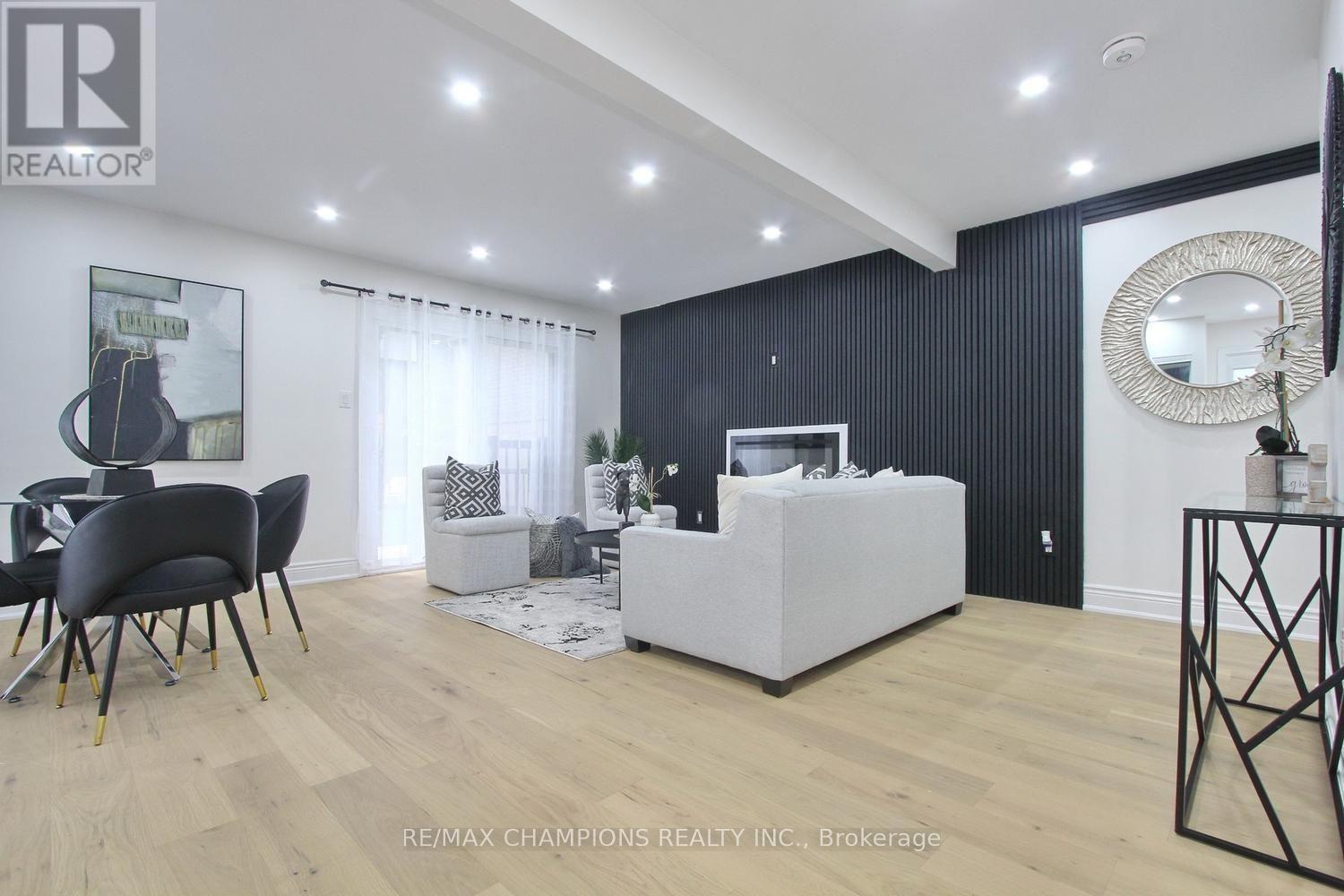 16 GLENCAIRN SQUARE - 6