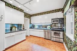 111 Girton Boulevard, Winnipeg, MB R3P0A4 Photo 14
