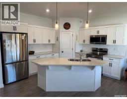 5pc Ensuite bath - 160 Echo Lane, Martensville, SK S0K2T1 Photo 7