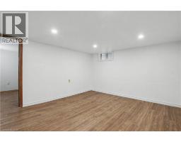 14 Indian Crescent, Hamilton, ON L8V4V6 Photo 19