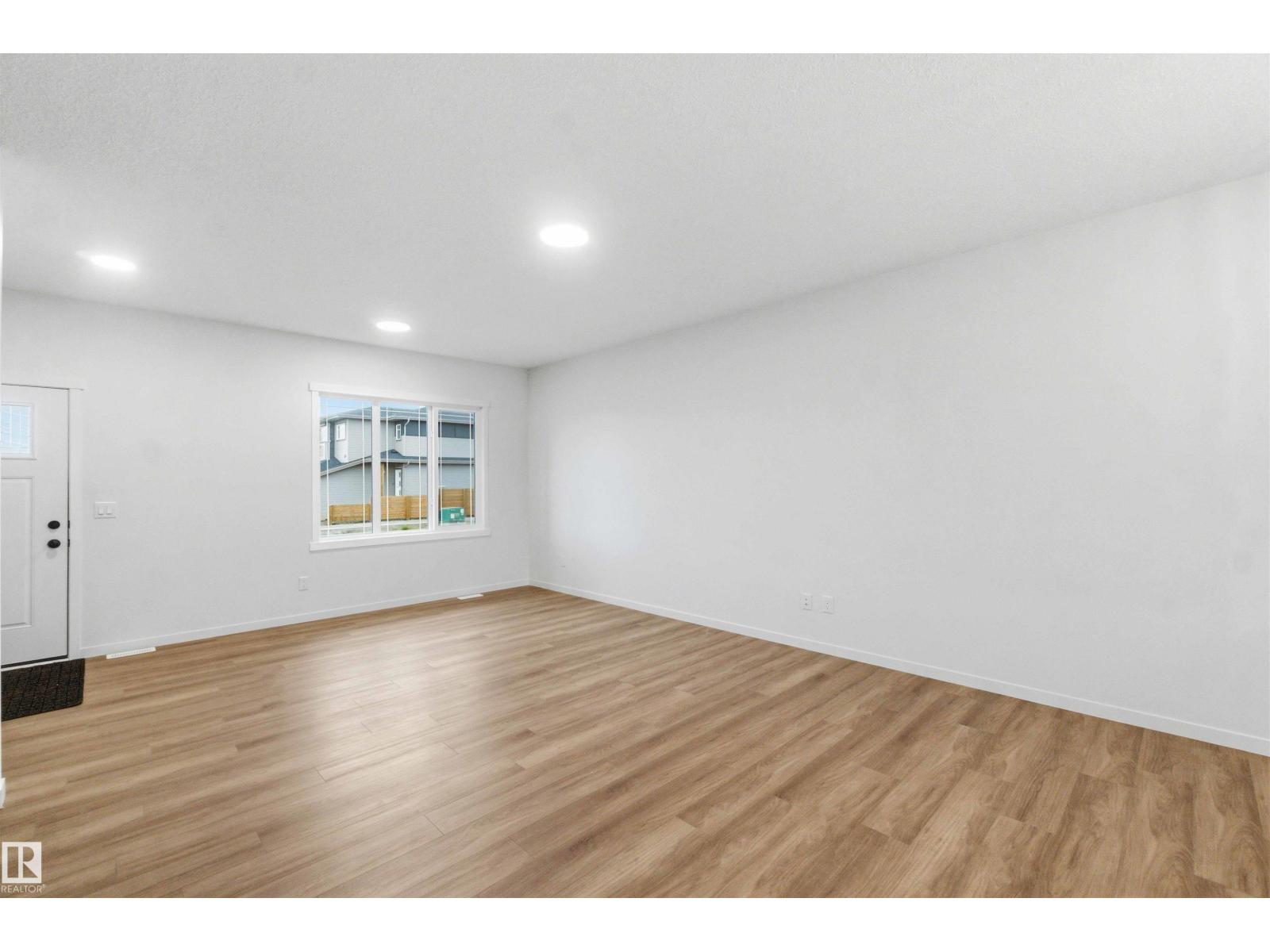 1084 Mcleod Avenue, Easton — new house, photo 8