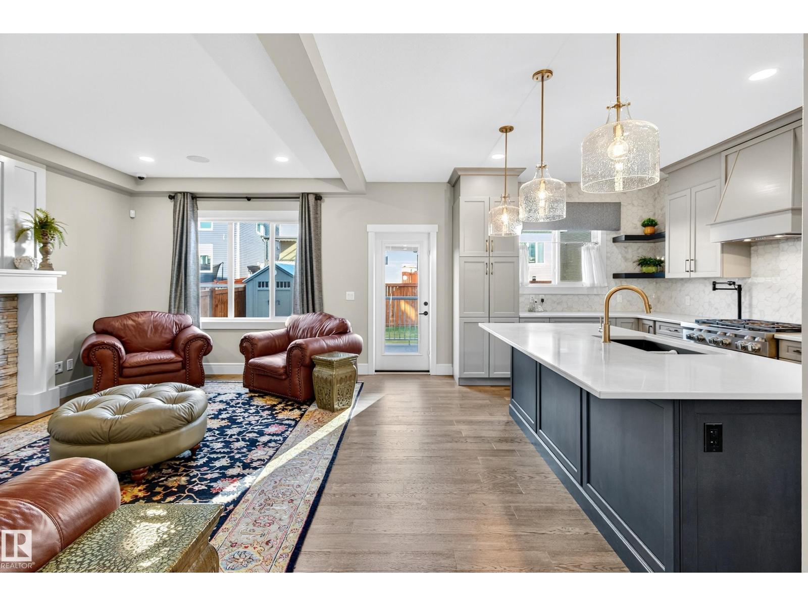 1411 25 ST NW - 10