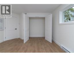 C 2235 Shelbourne St, Victoria, BC V8R4L2 Photo 12