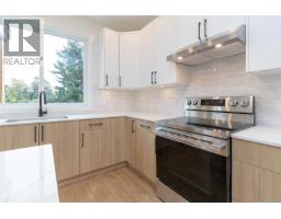 A 2235 Shelbourne St, Victoria, BC V8R4L2 Photo 13