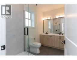 A 2235 Shelbourne St, Victoria, BC V8R4L2 Photo 17