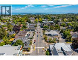 A 2235 Shelbourne St, Victoria, BC V8R4L2 Photo 33