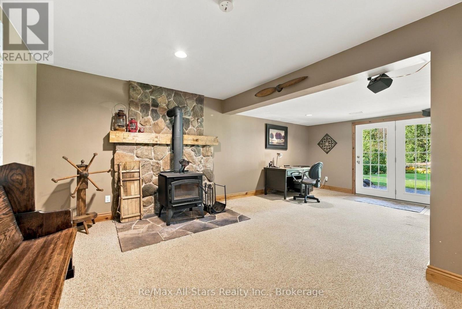 28 BLACKWATER ROAD - 23