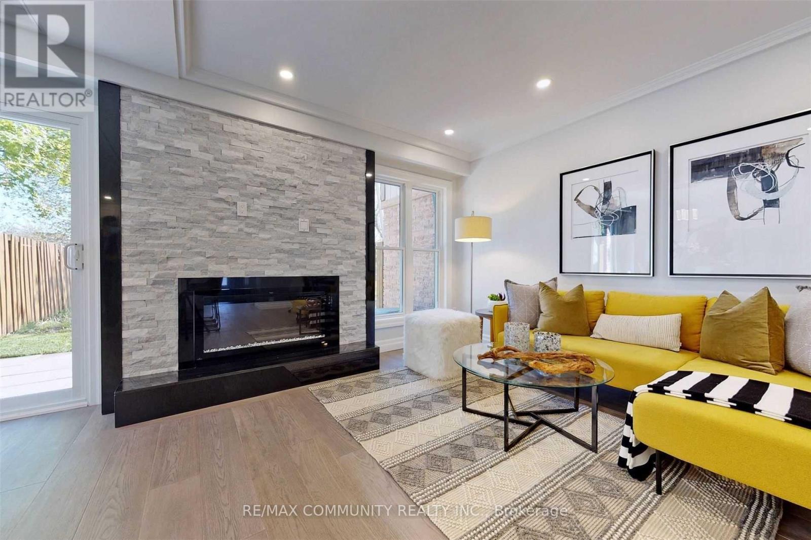 1216 CHARLOTTE CIRCLE, Pickering (Liverpool) — photo 8