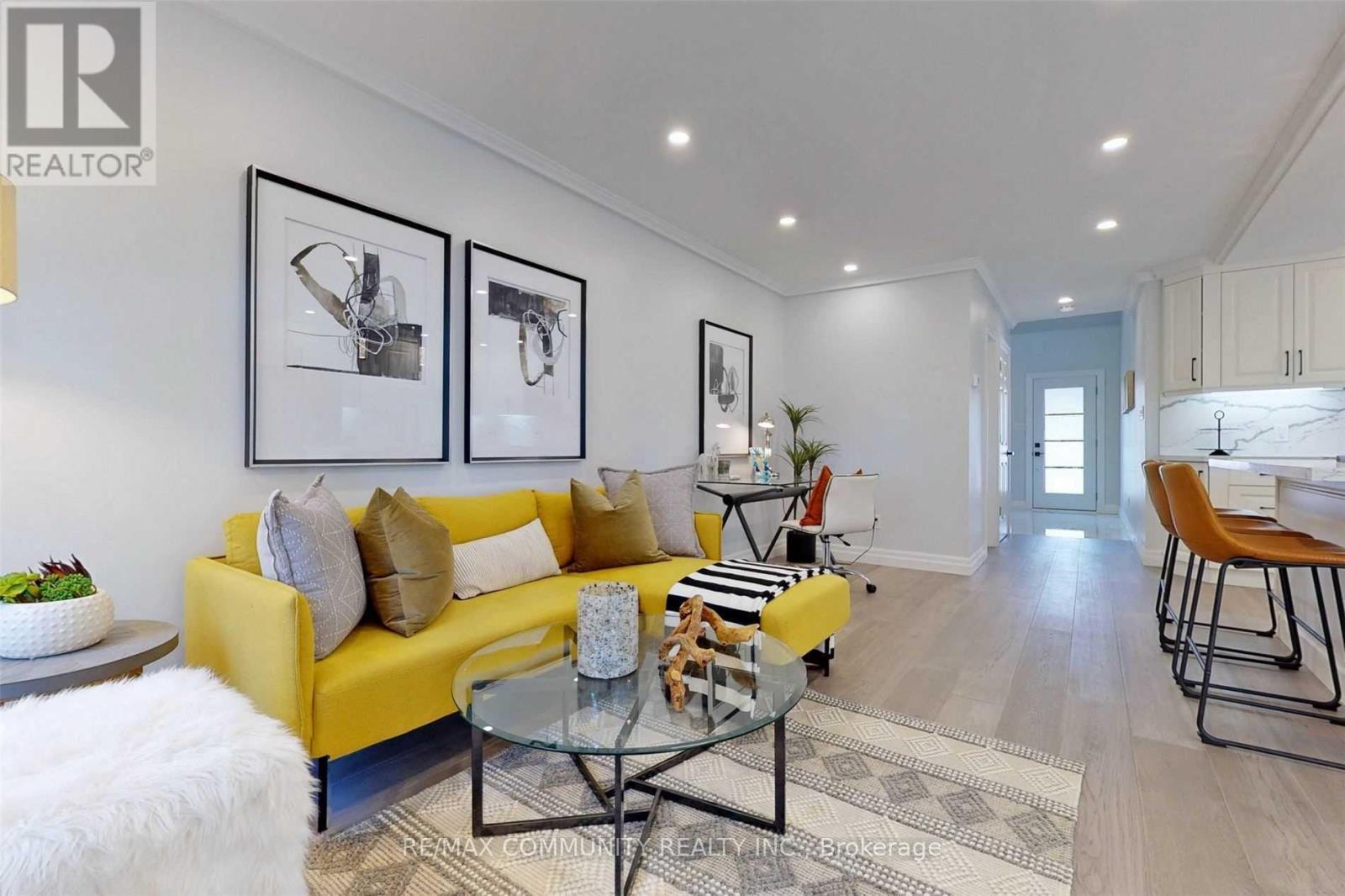 1216 CHARLOTTE CIRCLE, Pickering (Liverpool) — photo 9