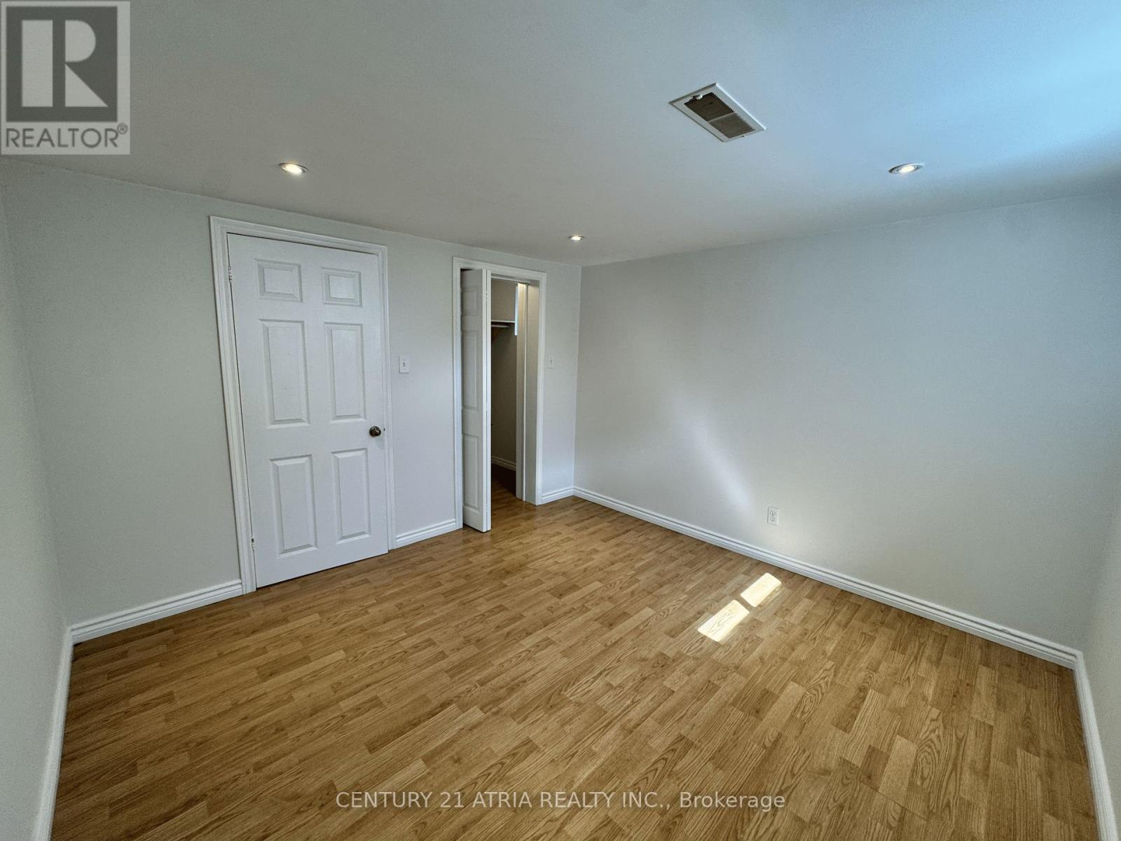 BSMT - 28 WILLOWHURST CRESCENT, Toronto (Wexford-Maryvale) — photo 12
