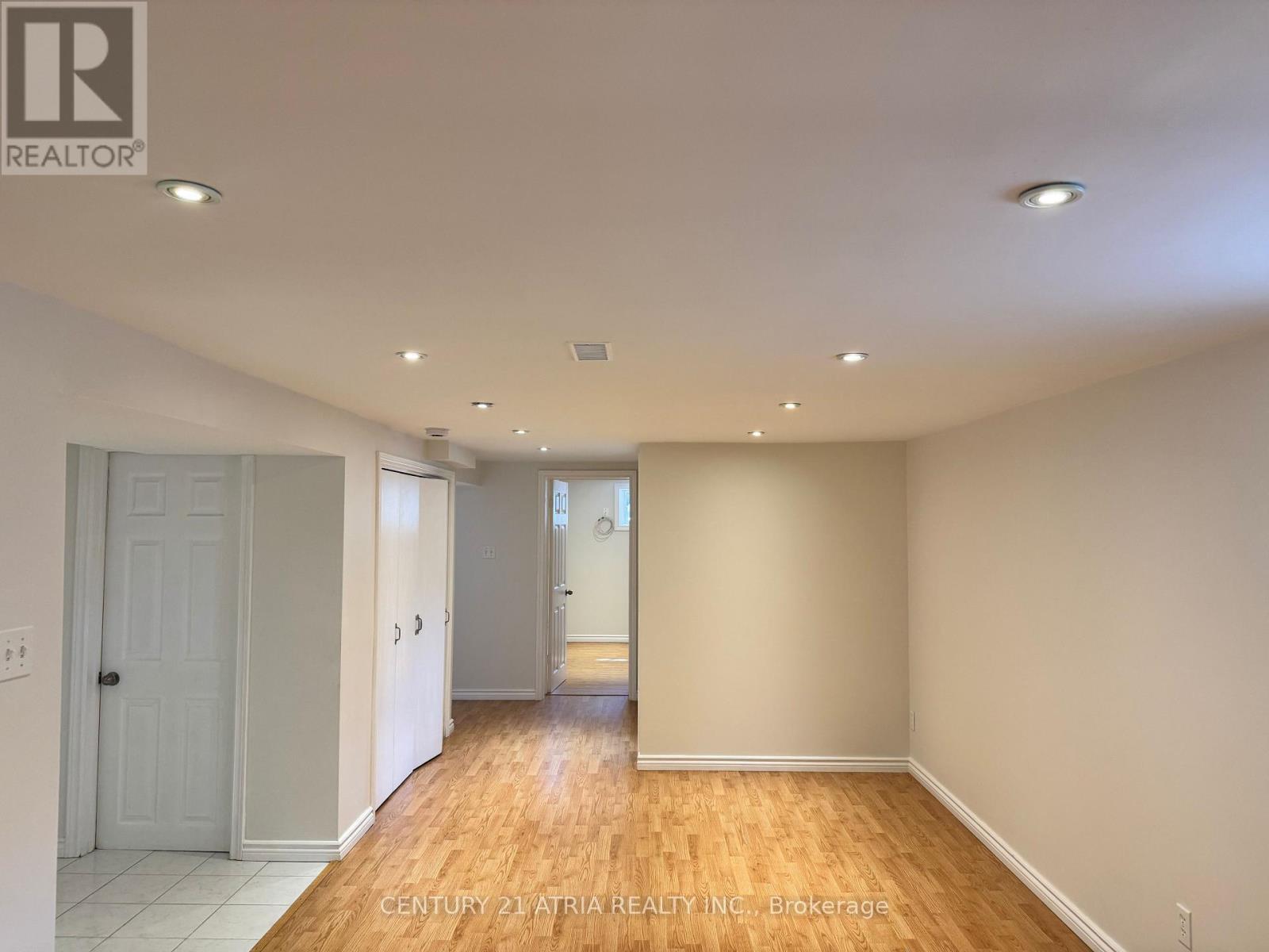 BSMT - 28 WILLOWHURST CRESCENT, Toronto (Wexford-Maryvale) — photo 5