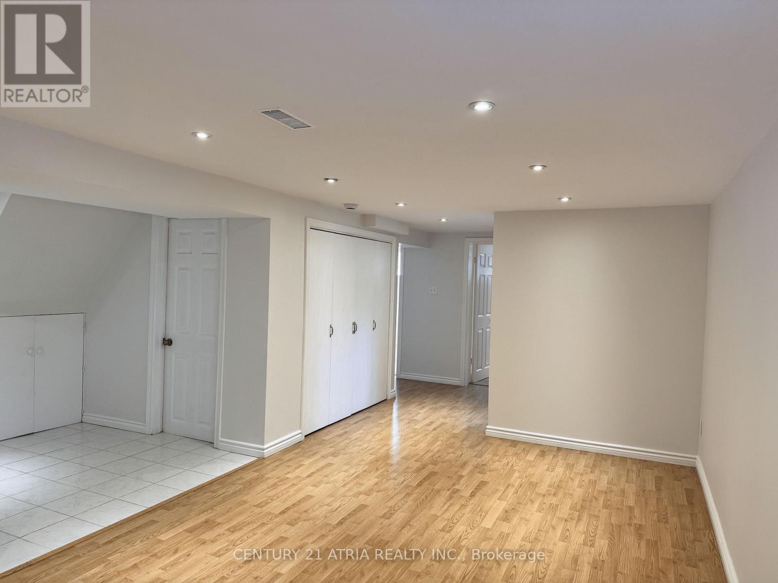 BSMT - 28 WILLOWHURST CRESCENT, Toronto (Wexford-Maryvale) — photo 6
