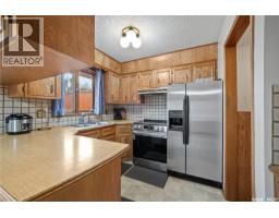 Den - 146 Alport Crescent, Regina, SK S4R7Y6 Photo 11