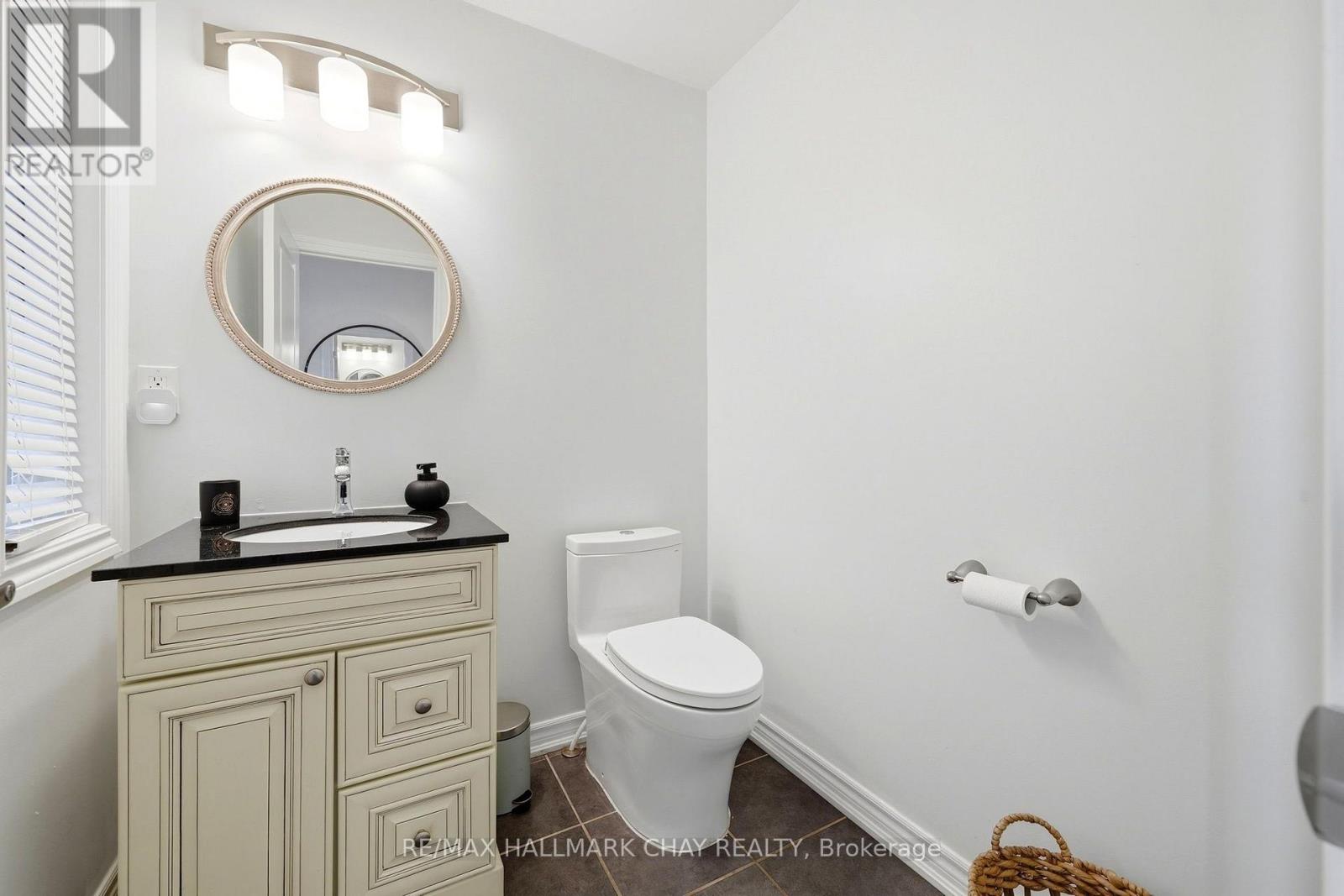 56 STRACHAN TRAIL - 17