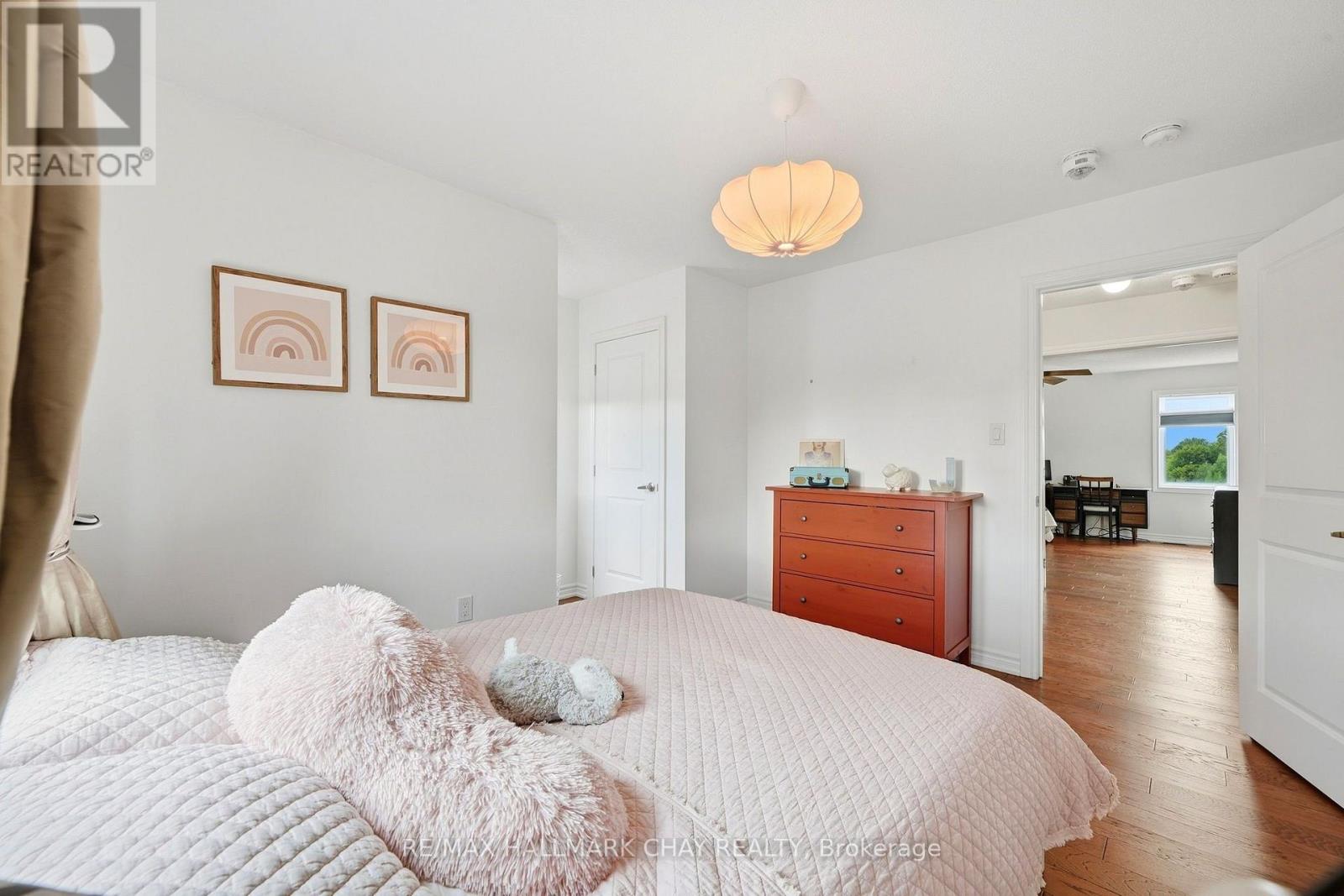 56 STRACHAN TRAIL - 29