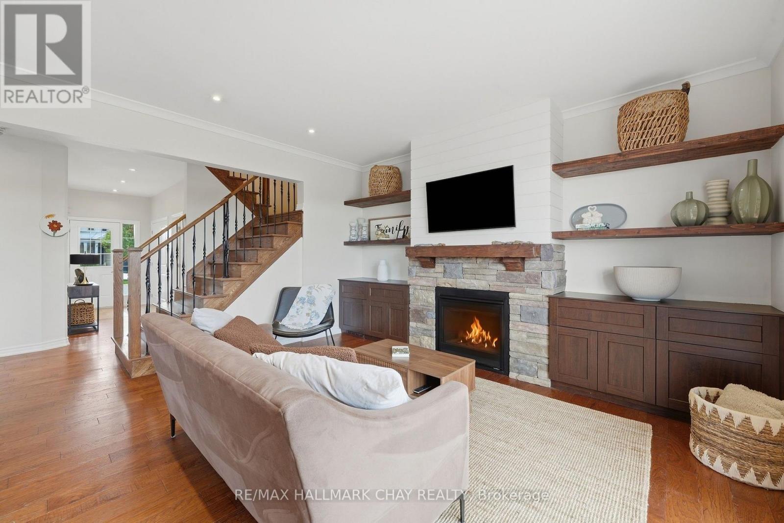 56 STRACHAN TRAIL, New Tecumseth (Beeton) — photo 9