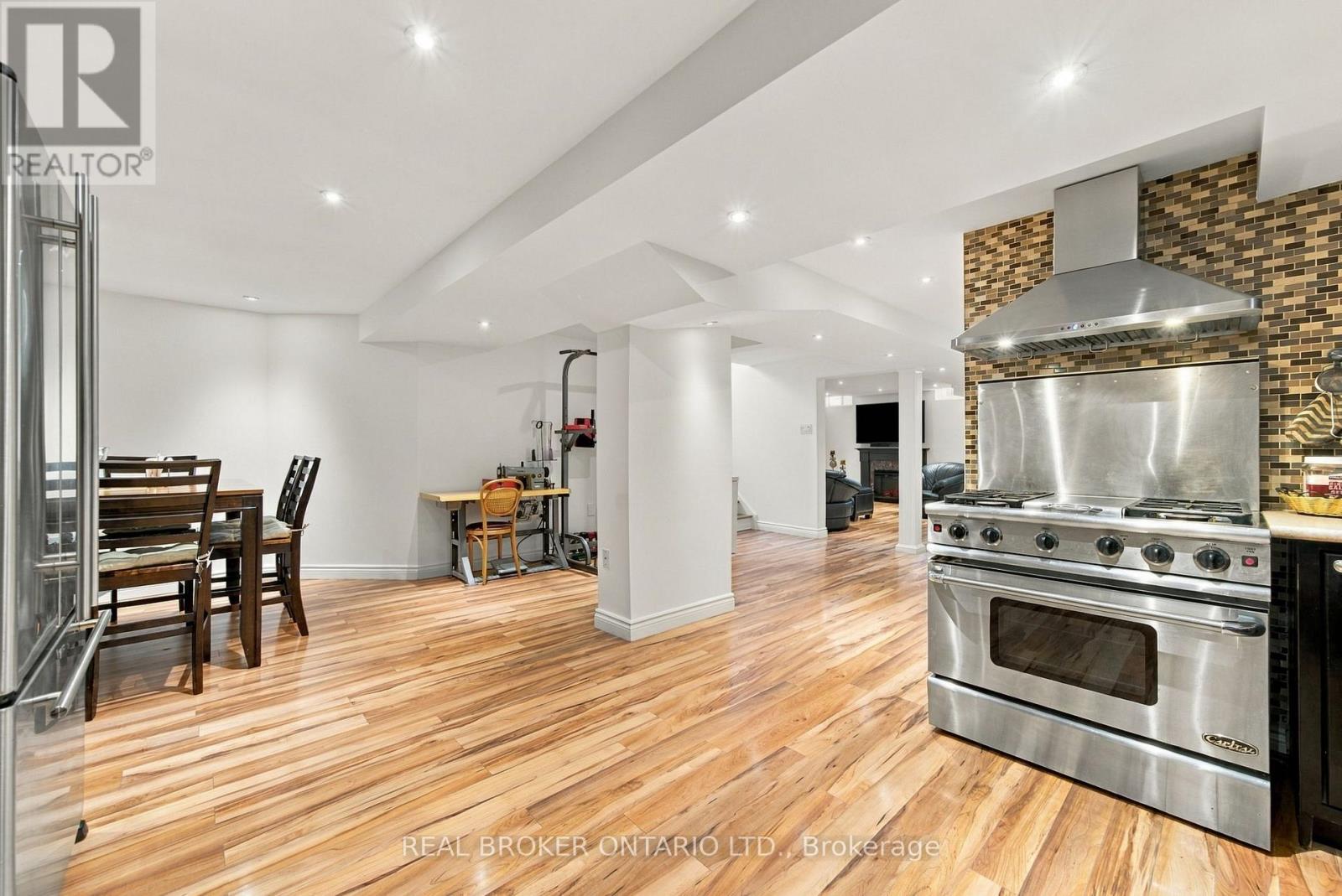 33 PASCOE DRIVE - Image 31