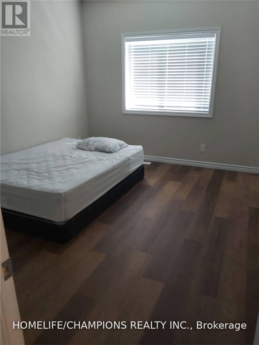 121 ESSEX DRIVE, Belleville (Thurlow Ward) — photo 6