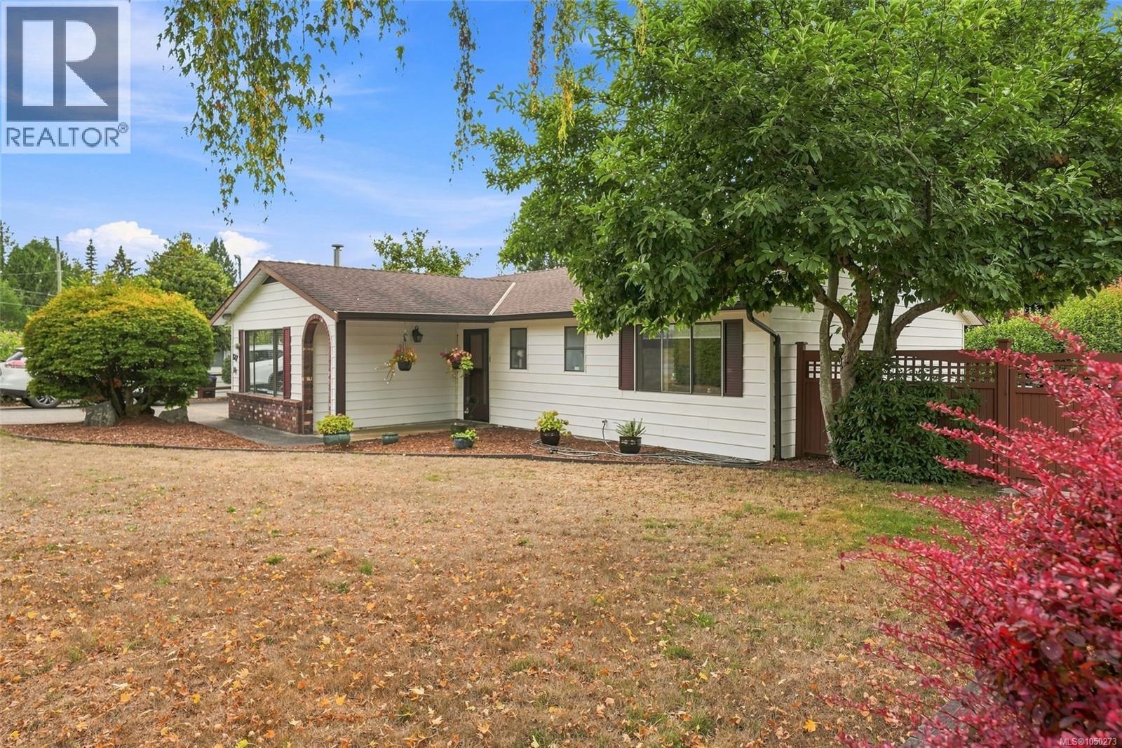 517 Hall Rd - Image 11