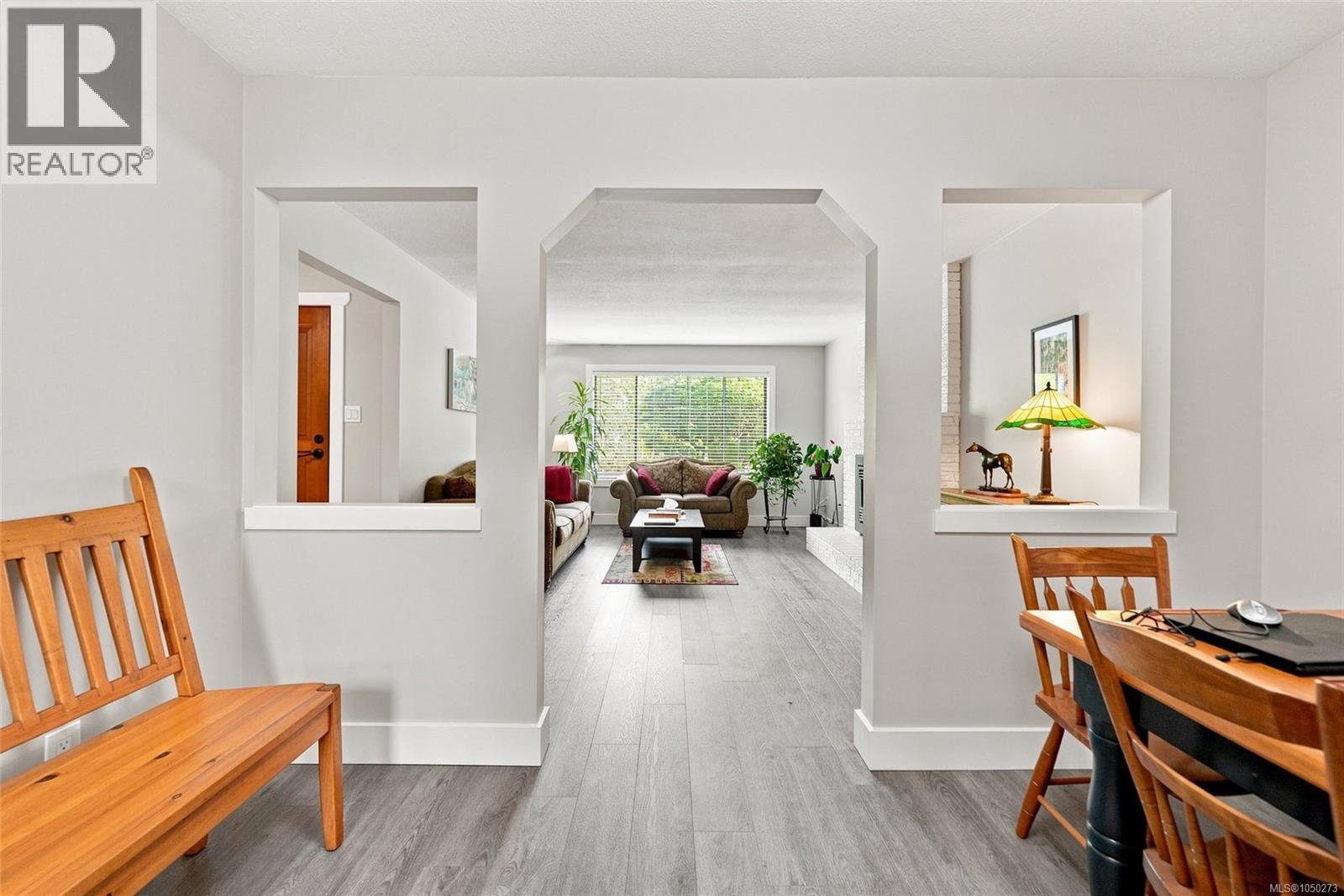 517 Hall Rd - 18