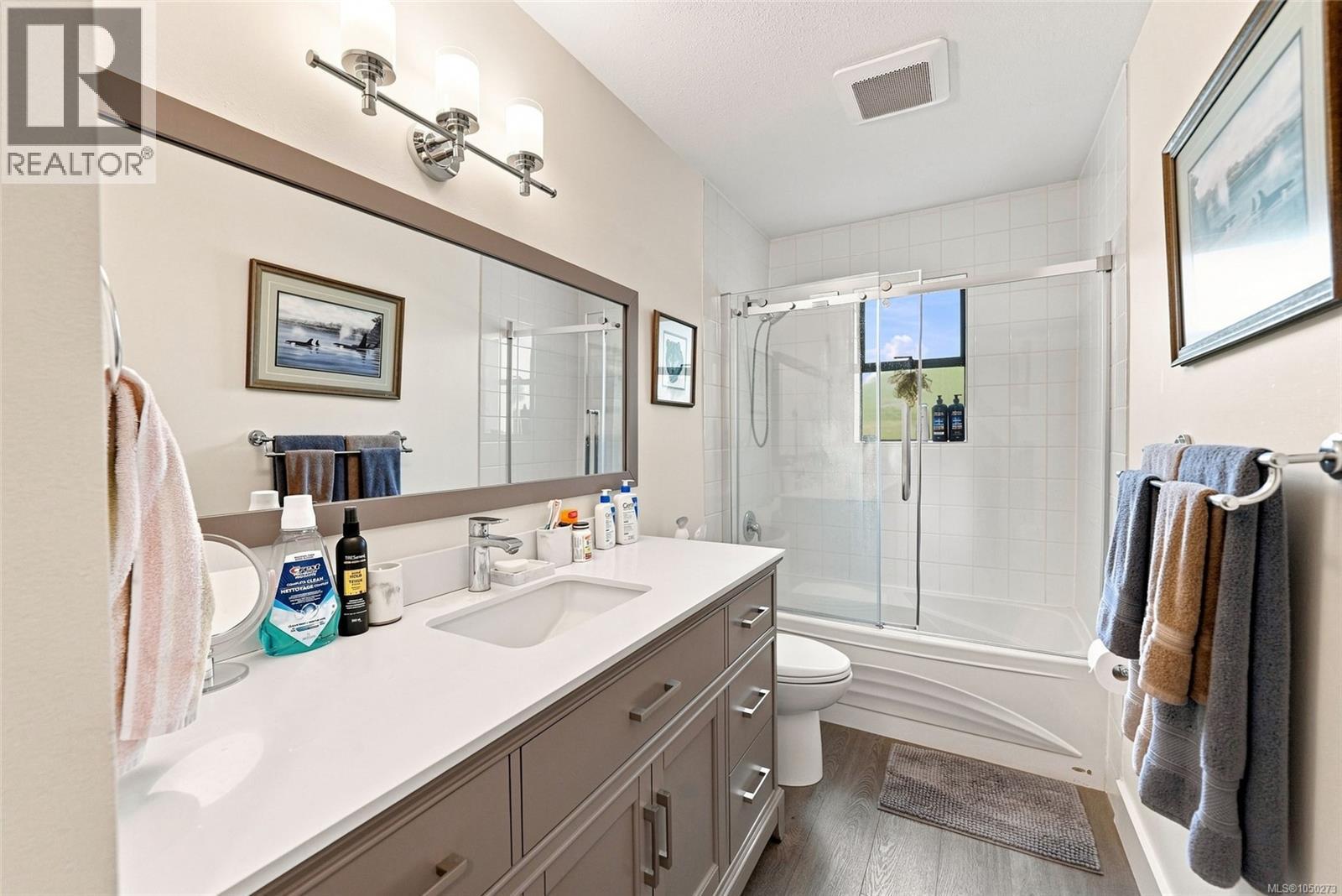 517 Hall Rd - Image 27