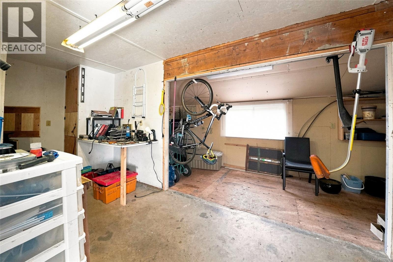 517 Hall Rd - 33