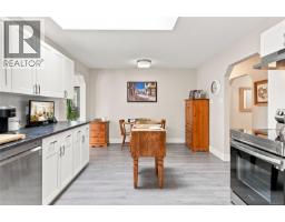 517 Hall Rd, Qualicum Beach, BC V9K1B7 Photo 21