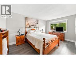 Bedroom - 517 Hall Rd, Qualicum Beach, BC V9K1B7 Photo 6