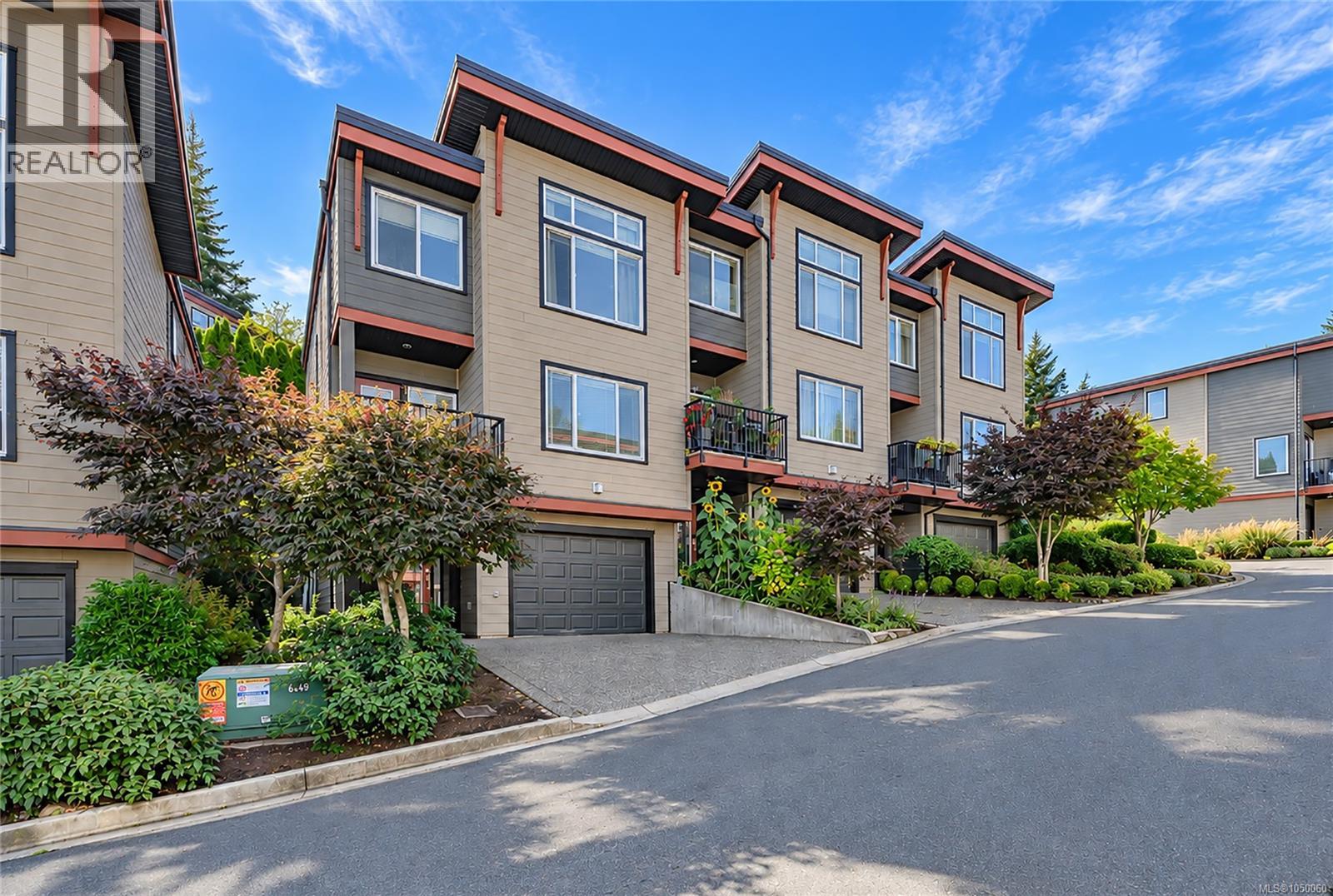 2105 Greenhill Rise - 1