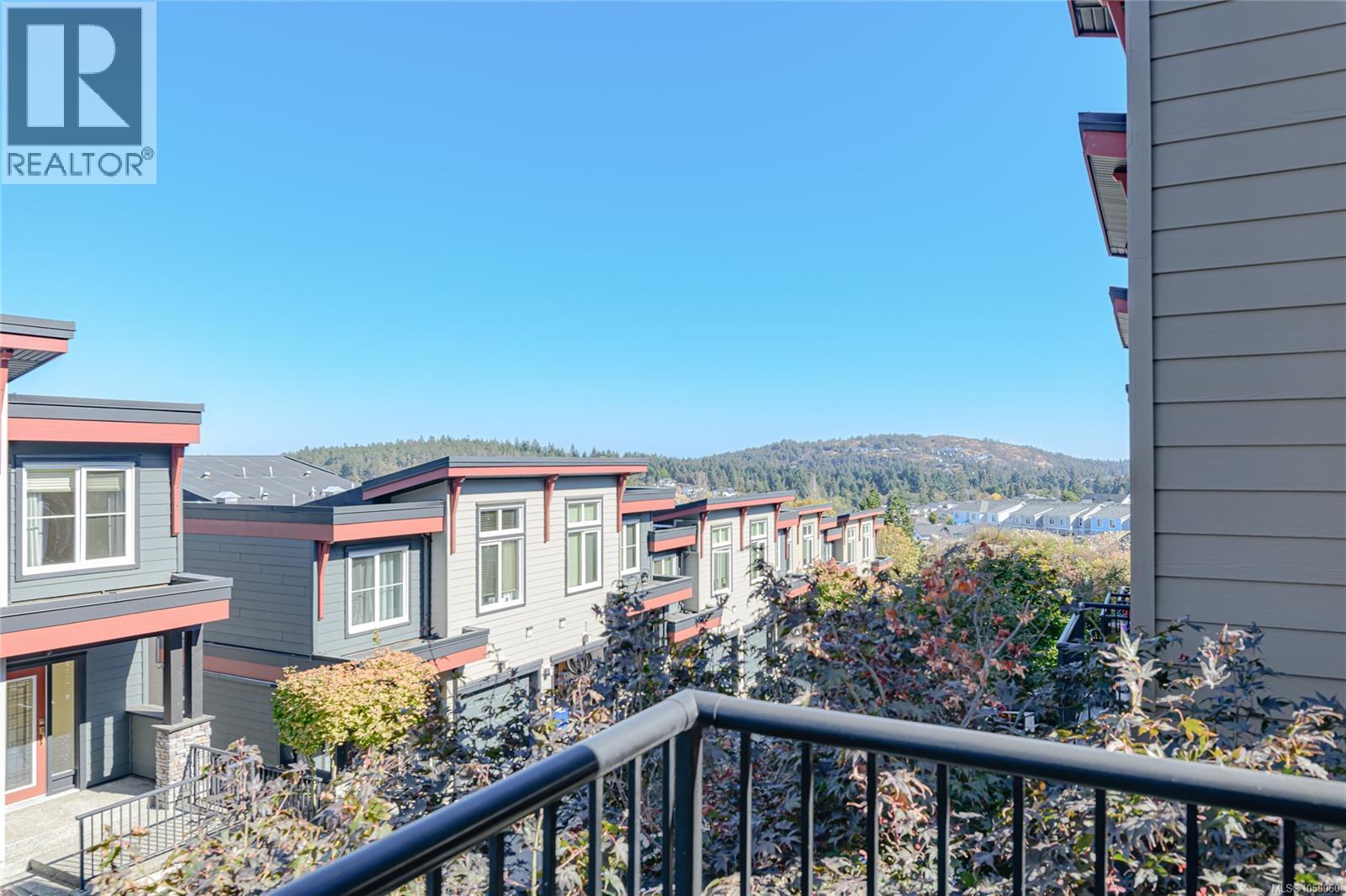 2105 Greenhill Rise - 17