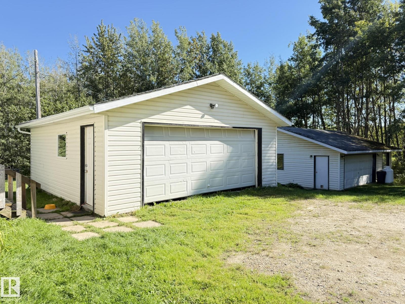474009 RGE ROAD 10 - 21