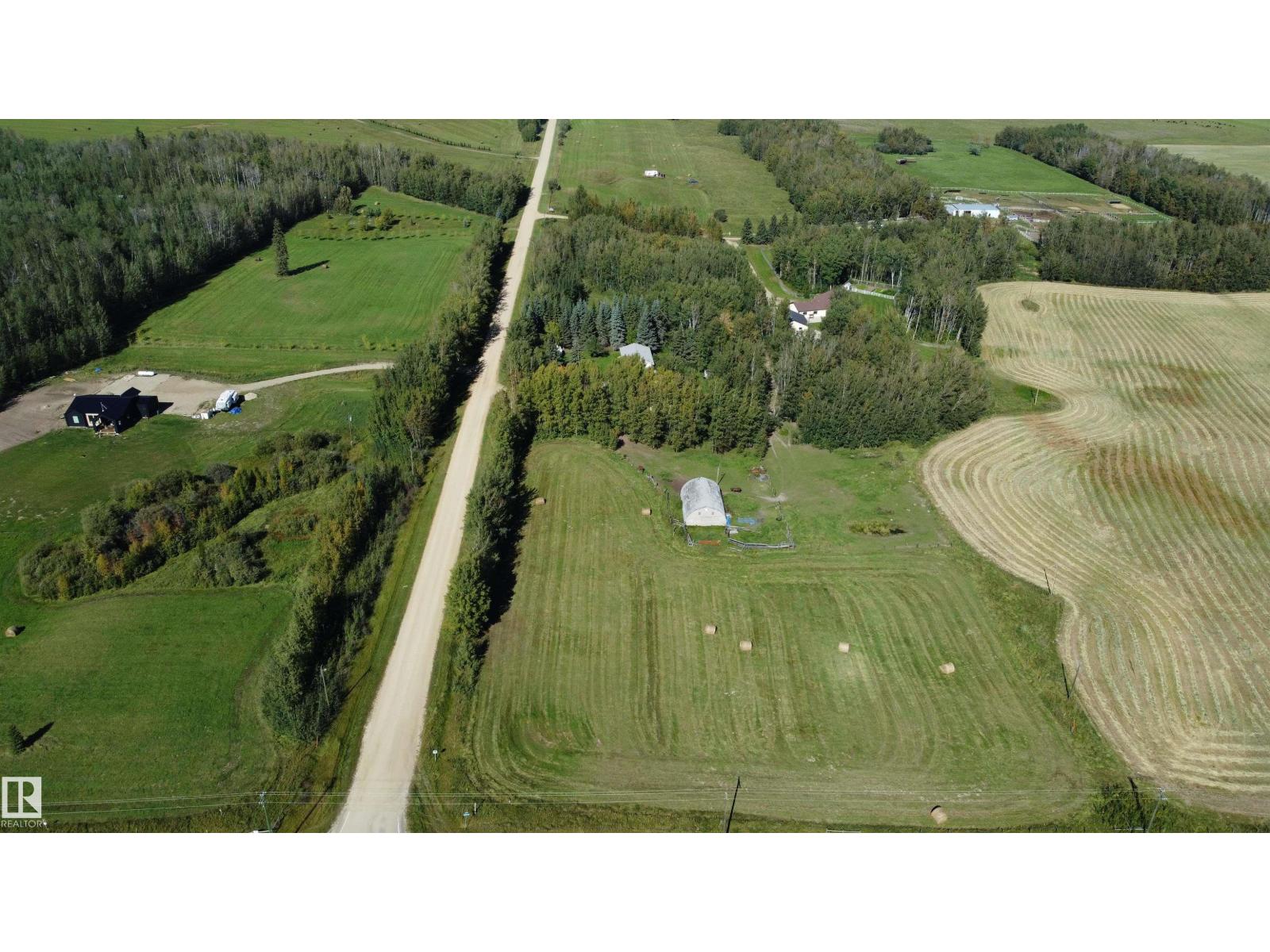 474009 RGE ROAD 10 - 42