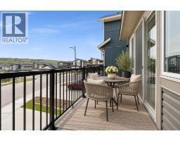 Bedroom - 205 Precedence View, Cochrane, AB T4C2W8 Photo 11