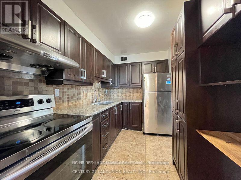 1702 - 10 PARKWAY FOREST DRIVE, Toronto (Henry Farm) — photo 3