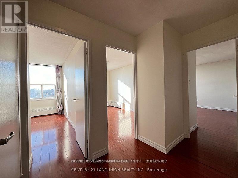 1702 - 10 PARKWAY FOREST DRIVE, Toronto (Henry Farm) — photo 9
