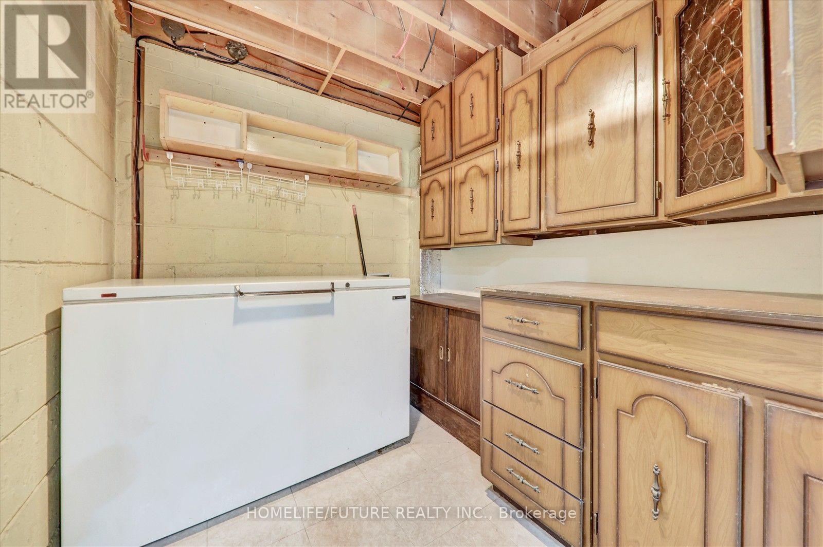 BSMT - 417 PAINTED POST DRIVE, Toronto (Woburn) — photo 11