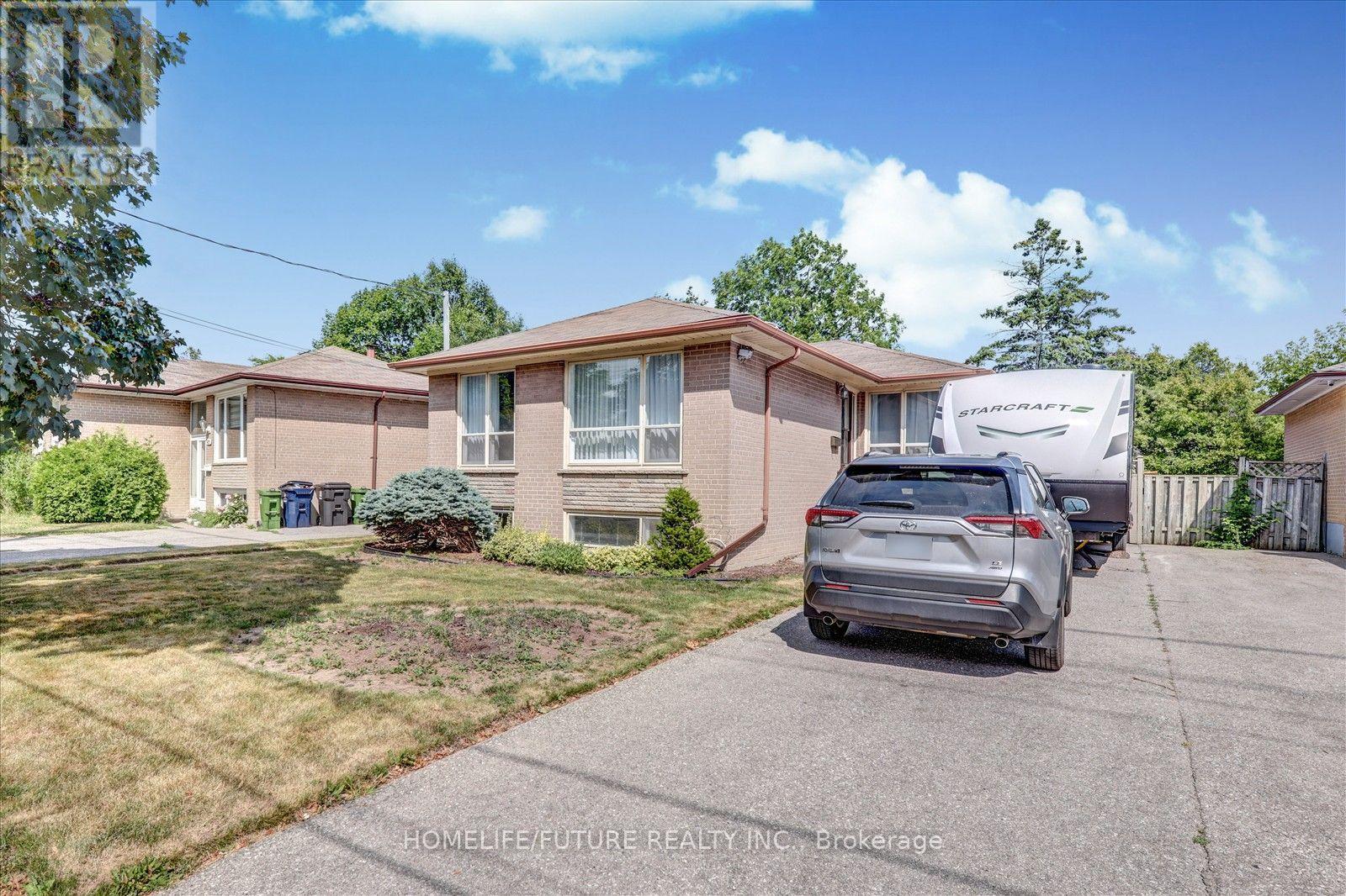 BSMT - 417 PAINTED POST DRIVE, Toronto (Woburn) — photo 2