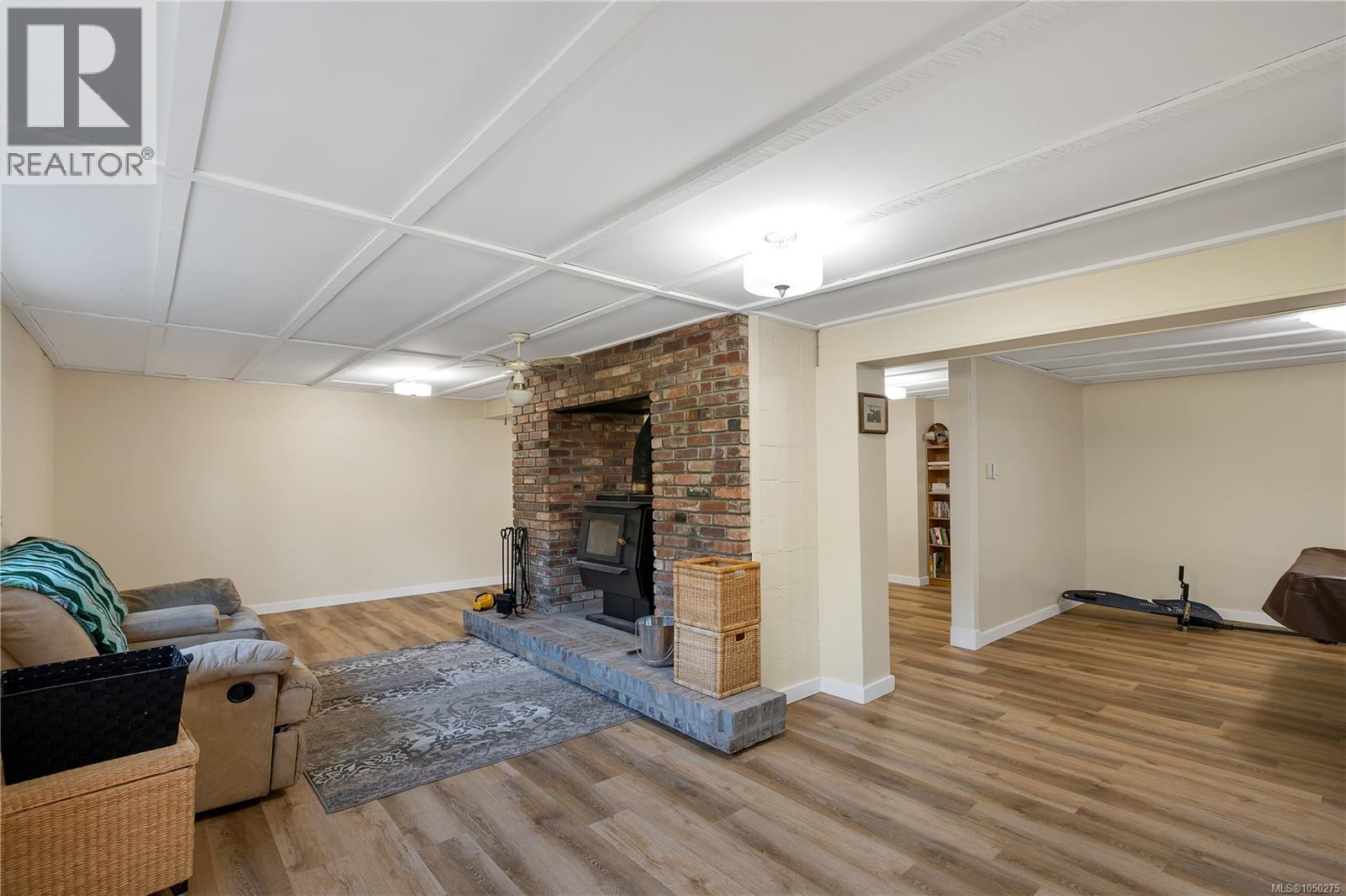 556 Coal Harbour Rd - 25