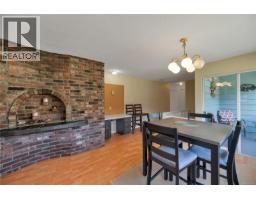 Den - 556 Coal Harbour Rd, Port Hardy, BC V0N1K0 Photo 6