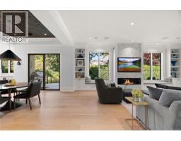 3395 Weald Rd S, Oak Bay, BC V8R6E4 Photo 41