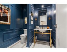 3395 Weald Rd S, Oak Bay, BC V8R6E4 Photo 44